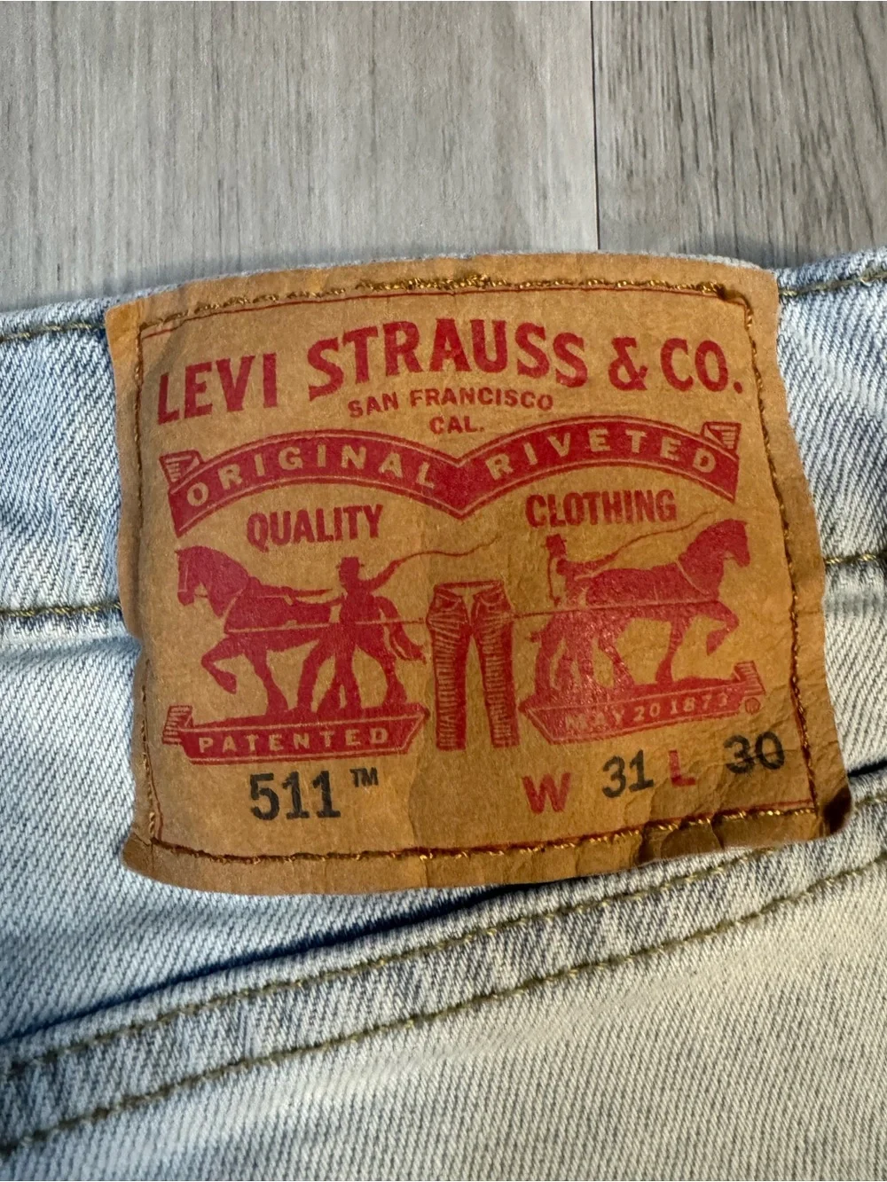 Levi’s 511 Men’s Slim Fit Light Wash Blue Stretch Denim Jeans 31x30